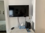 Living room TV, Wifi and ROKU